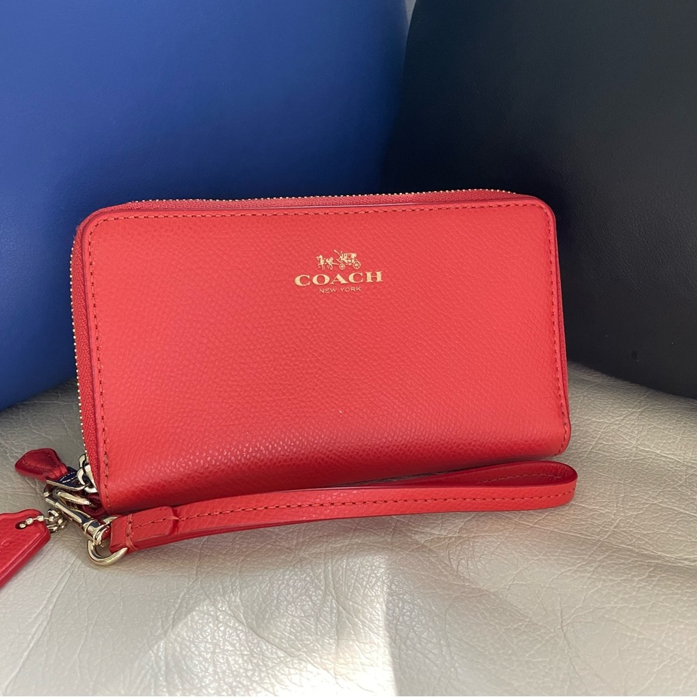 Coach Double Zip-around wallet wristlet